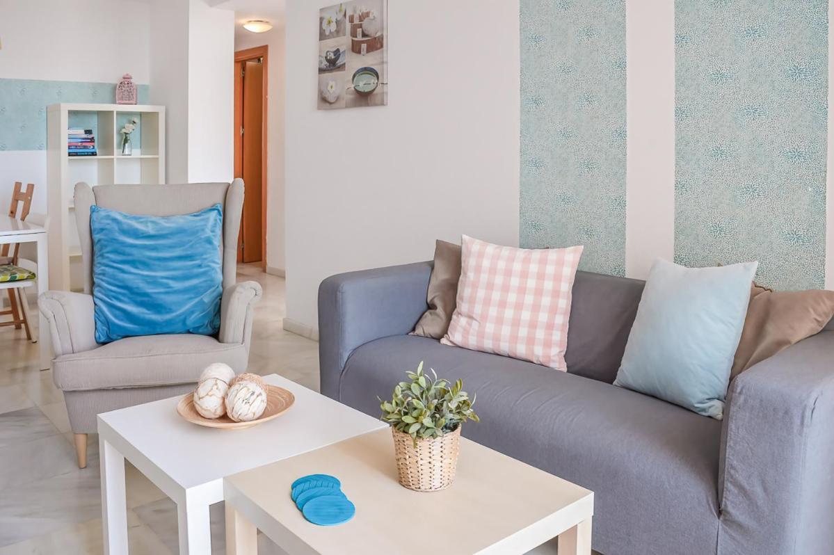Andaluz Apartments Mar De Nerja Oda fotoğraf